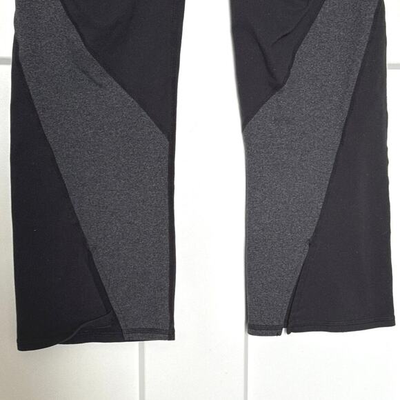 Athleta Ananda Split Capri Yoga Size XS Comfy Mid Rise Stretchy Leggings - Picture 5 of 9